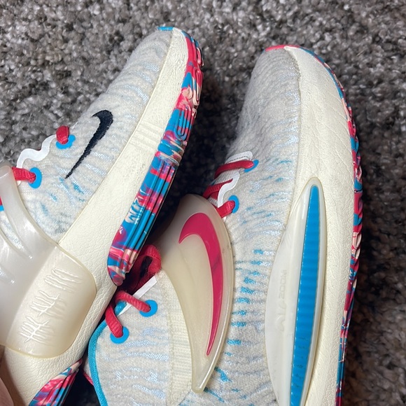 Great condition! KD 14 “Multi-Color” Size 7 - Picture 12 of 13